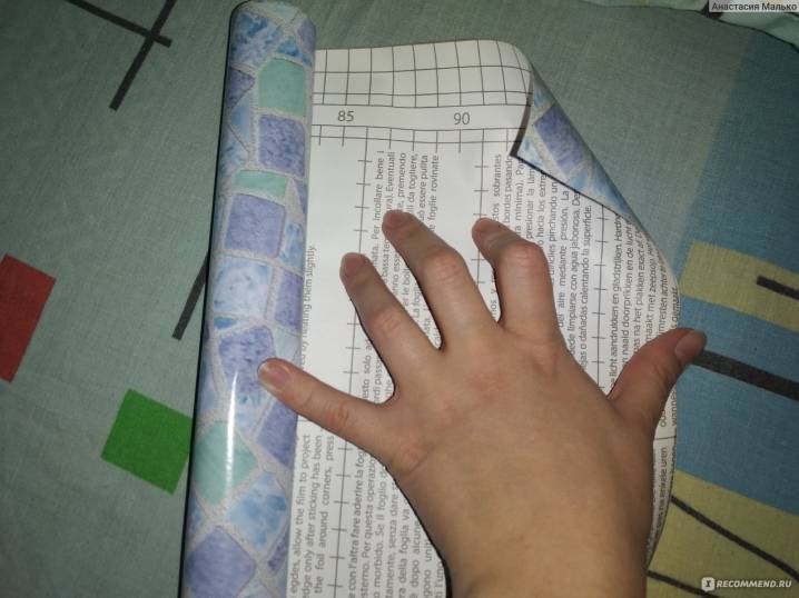 Как использовать самоклейку в интерьере?
