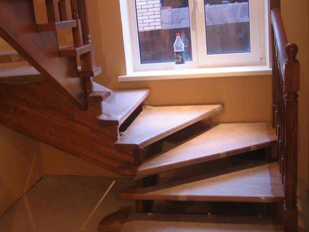 Красивые примеры дачных лестниц